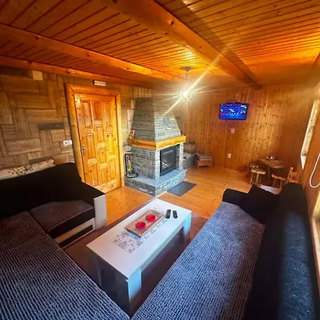 Vikendica Cabin 12 *
